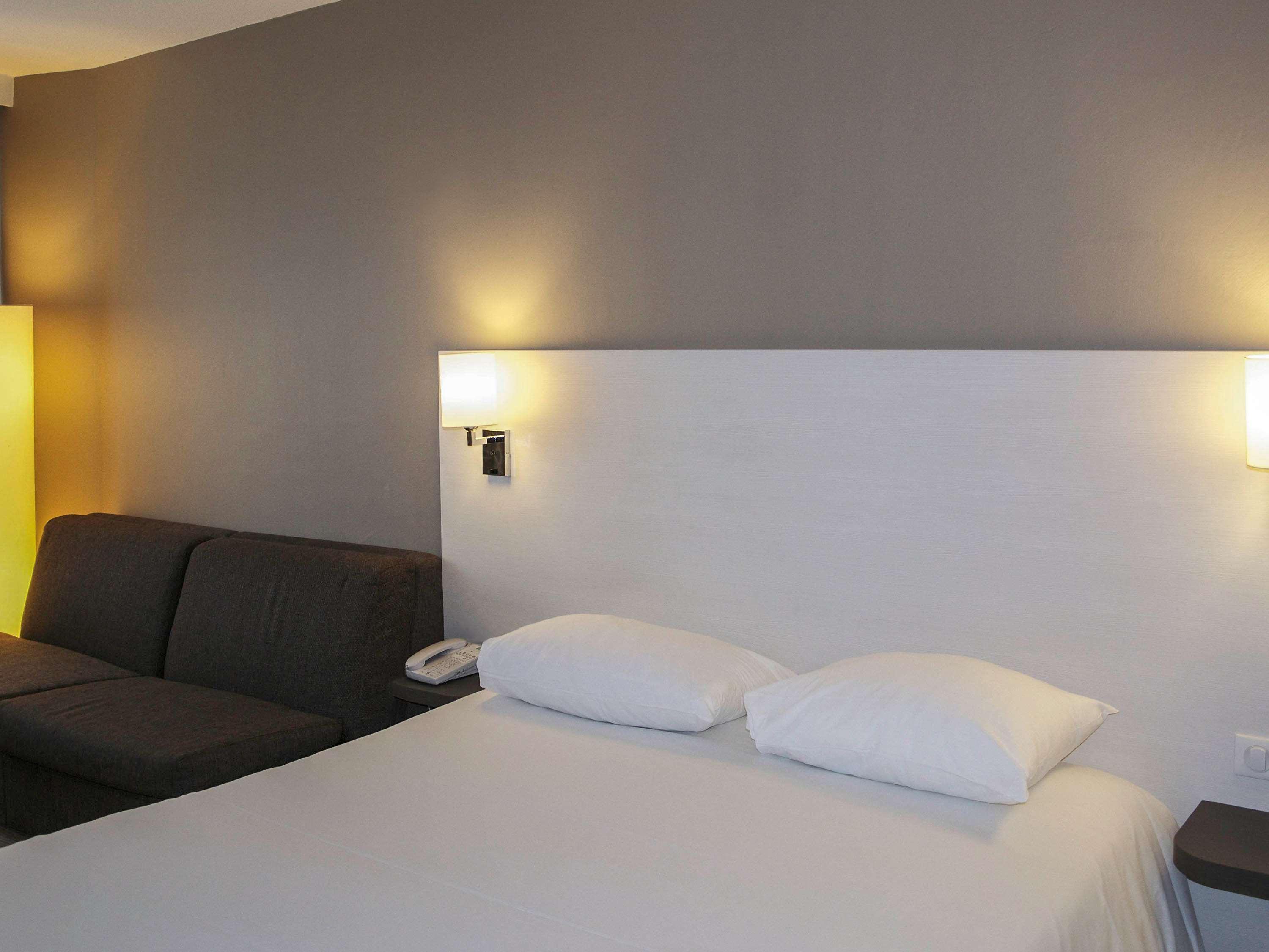 Отель Ibis Styles Lyon Sud Vienne Шас-сюр-Рон Экстерьер фото