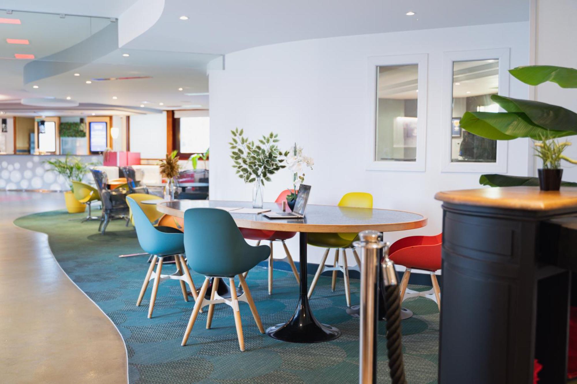 Отель Ibis Styles Lyon Sud Vienne Шас-сюр-Рон Экстерьер фото